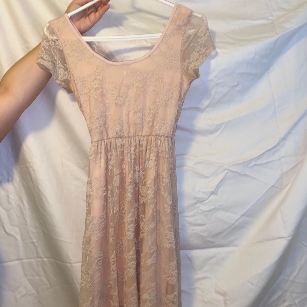 Lace pink dress